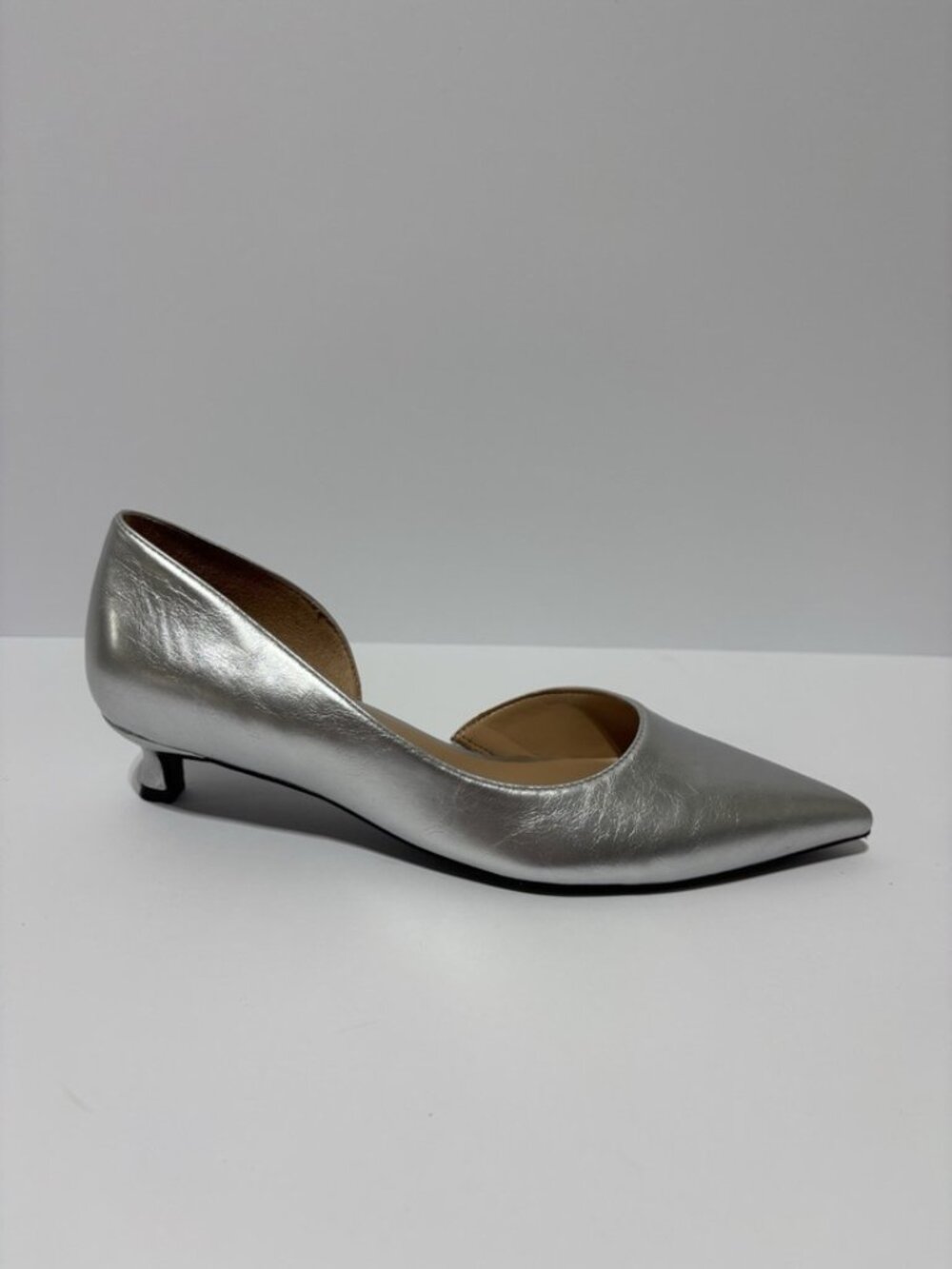 Naturalizer Women’s Gallent Silver Kitten Heel Pumps, Size 8 M
